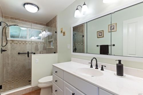 235 San Jacinta Dr, Ukiah CA  95482-5648 exterior