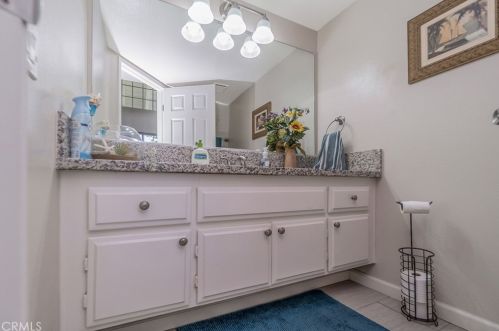 6742 Dove Ln, Riverside CA  92506-5000 exterior