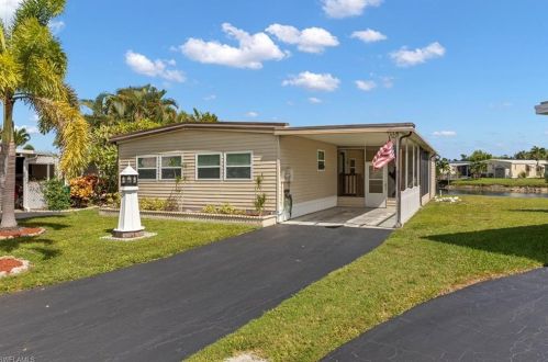 519 Cape Florida Ln, Naples, FL 34104-4146