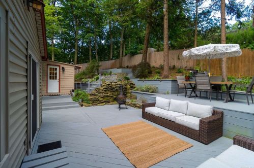 10 Huntington Rd, Scotts Beach, NY 11789-1636