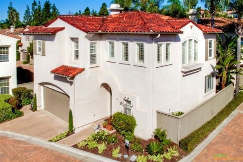7119 Surfbird Cir, Carlsbad CA  92011-4020 exterior