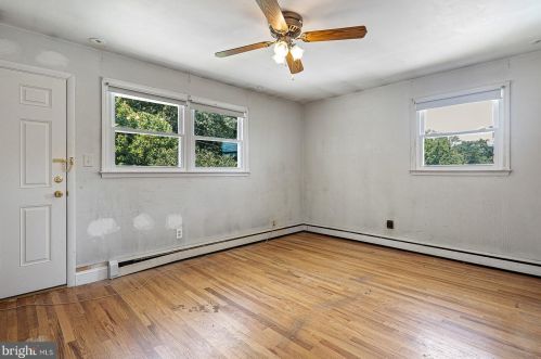 1107 Highgate Rd, Wilmington, DE 19808-2111