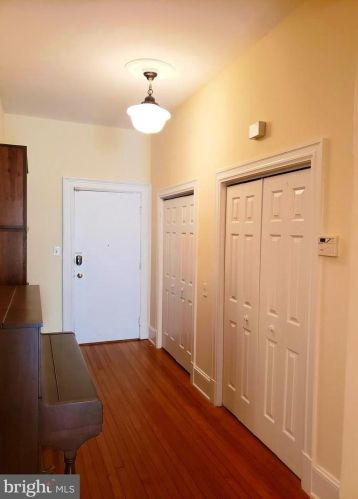 2006 Columbia Rd, Washington, DC 20009-1345