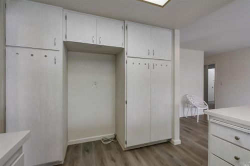 6596 Meadowridge Dr, Santa Rosa CA  95409-5863 exterior