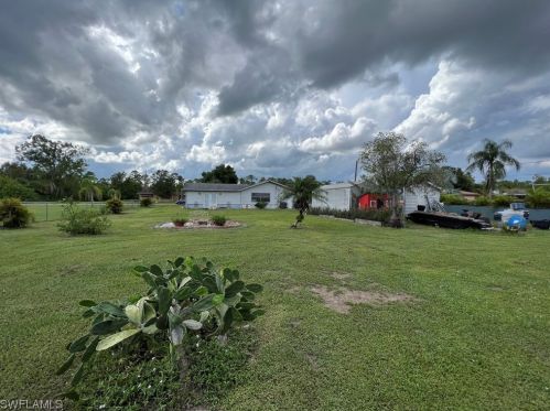 912 James Ave, Lehigh Acres FL 33936-3345 exterior