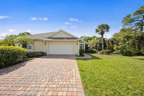 1187 Imperial Dr, Naples, FL 34110-8130