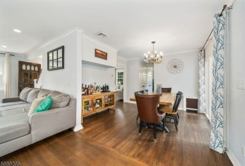 186 1st Ave, Little Falls NJ  07424-2206 exterior