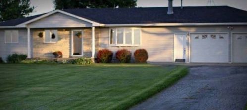 20681 215th St, Monticello, IA 52310-7531