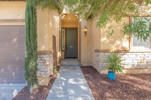 29342 Fall Classic, Lake Elsinore CA  92530 exterior