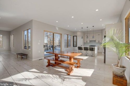 39744 Mount Gilead Rd, Leesburg VA 20175-6712 exterior