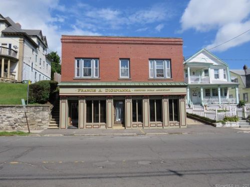1773 Main St, Waterbury, CT 06704-2770