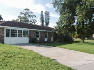 710 Ponce De Leon Ave, Clewiston, FL 33440-2413