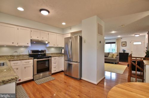 7616 Whitly Way, Lorton VA  22079-1745 exterior