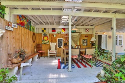 711 Palmetto Ave, Daytona Beach, FL 32114-5319