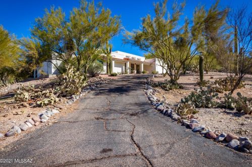 4860 Circulo Bujia, Tucson, AZ 85718-6162