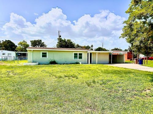 109 Alabama Rd, Lehigh Acres FL  33936-7104 exterior