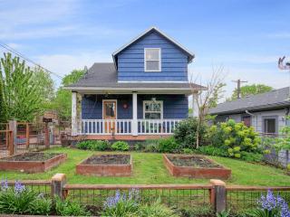 3512 9th Ave, Portland, OR 97202-2761