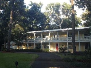 3029 38th St, Gainesville, FL 32606-8119