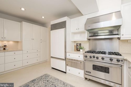 4510 46th St, Washington DC 20016-4476 exterior