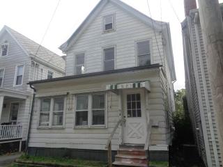 40 Saint James St, Kingston, NY 12401-4534
