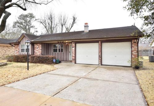 4214 Fleet Ln, Deer Park, TX 77536-6228