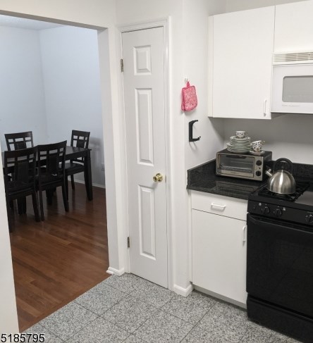 1705 Park Pl, Springfield NJ  07081-3504 exterior