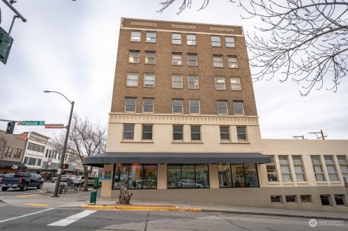 7 Wenatchee Ave, Wenatchee WA  98801-2210 exterior