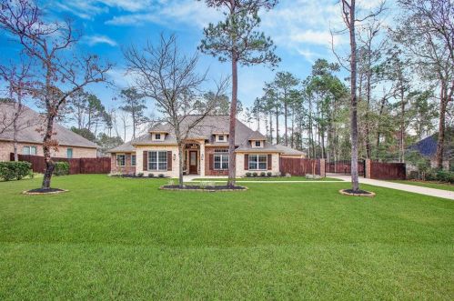 14 Rose Pine Ct, Magnolia, TX 77355-2953