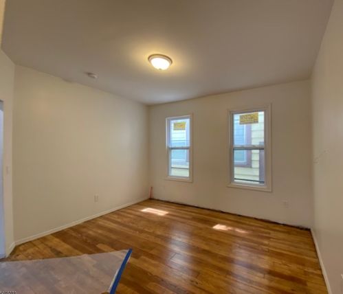 176 Linden Ave, Irvington NJ  07111-2524 exterior