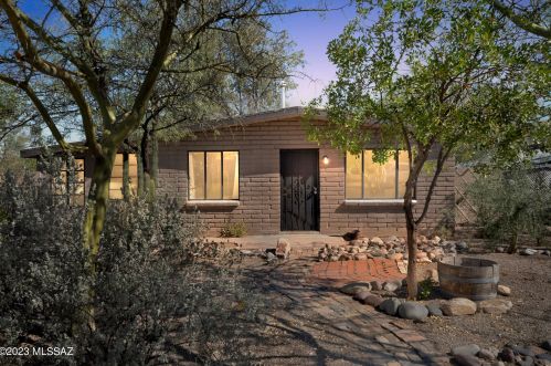 3755 Hampton St, Tucson AZ 85715-4288 exterior