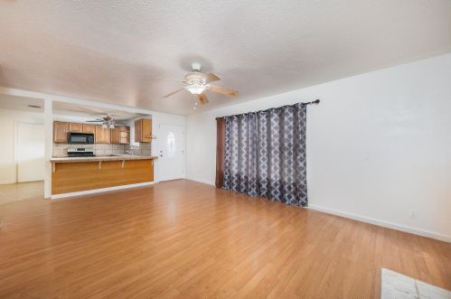 1413 Theo Ave, Modesto CA  95350-0626 exterior