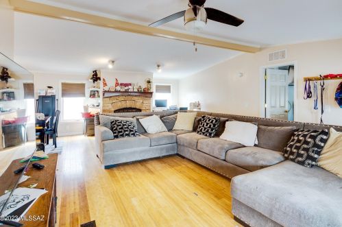 9011 Valgrind Ln, Tucson AZ  85743-7912 exterior