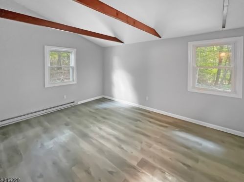 15 Glen Dr, Wantage NJ  07461-4801 exterior