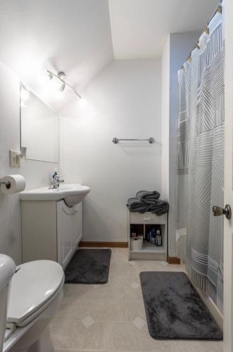 800 12th Ave, Hammond WI  54002-9322 exterior