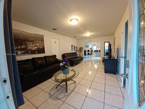 406 56th Ave, Hollywood FL  33021-5701 exterior