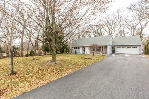 41 Bruce Ln, Warwick RI  02886-9120 exterior