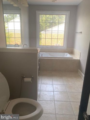 14705 Potomac Branch Dr, Woodbridge VA  22191-4023 exterior