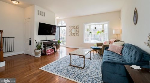 1527 Beech St, Wilmington, DE 19805-4203