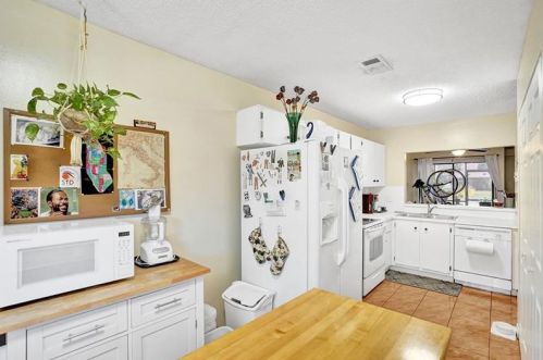 1652 14 Ter, Hollywood FL 33020-2520 exterior