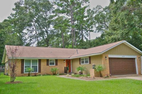 2216 Woodlawn Dr, Tallahassee, FL 32303-3915