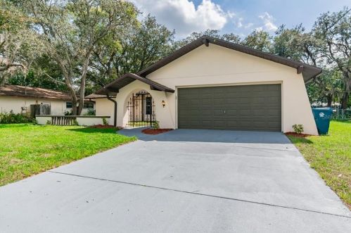 8050 Kimberly Ave, Brooksville, FL 34606-6531