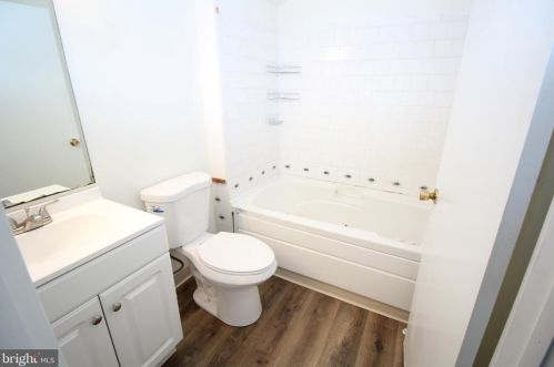 1417 Farmview Dr, Dover DE  19904-3390 exterior