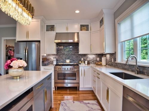 387 Jacob St, Seekonk MA  02771-1619 exterior