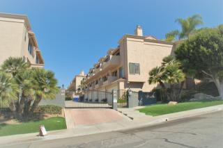 2988 Luciernaga St, Carlsbad CA 92009-5949 exterior