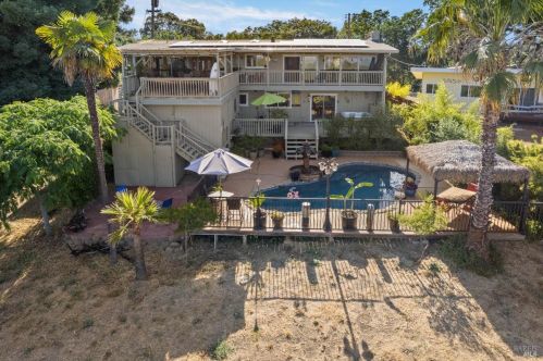 940 24 St, Lakeport CA  95453-3013 exterior