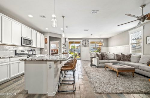 7925 24th Way, Phoenix, AZ 85042-7013