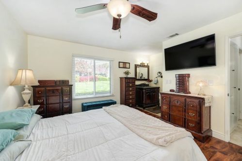 7915 Rocky Point Ct, Citrus Heights CA  95610-7704 exterior
