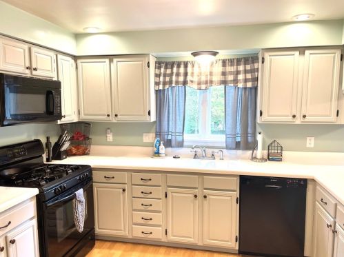 138 Bradman Est, Slippery Rock, PA 16057-3206