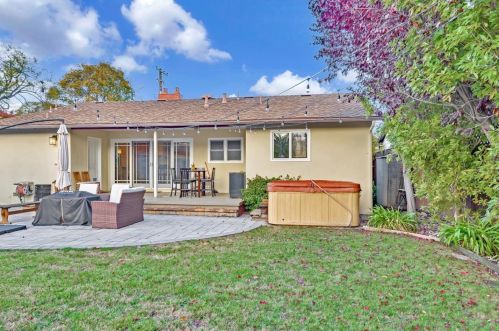 1640 Kentfield Ave, Redwood City CA  94061-2706 exterior