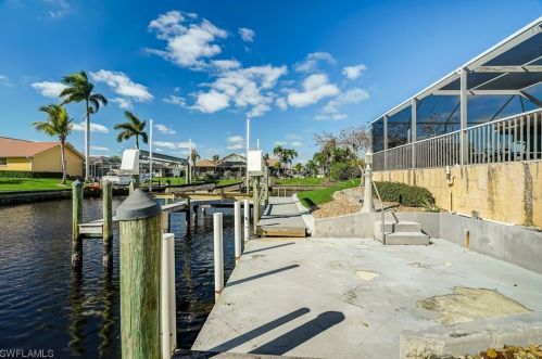 2012 27th Ter, Cape Coral FL  33904-3256 exterior
